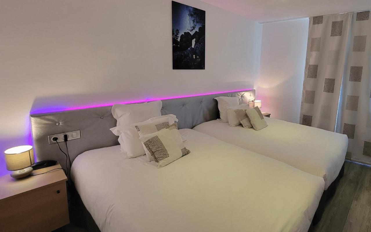Logis Hotel Et Spa Chez Camillou Aumont-Aubrac Exterior photo